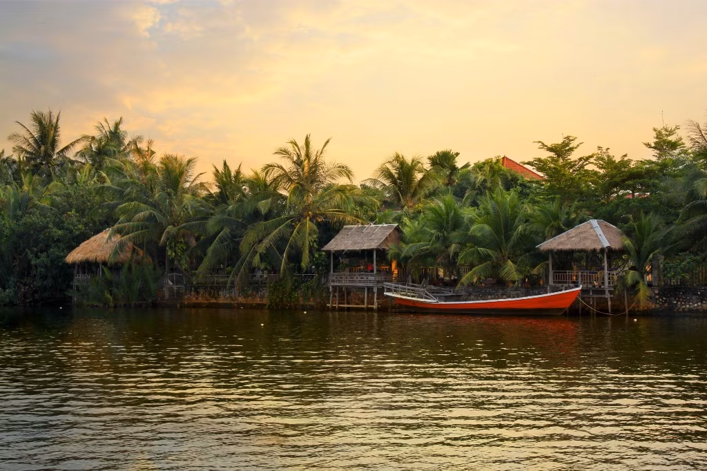 The Reverse Loop from Siem Reap to Phnom Penh